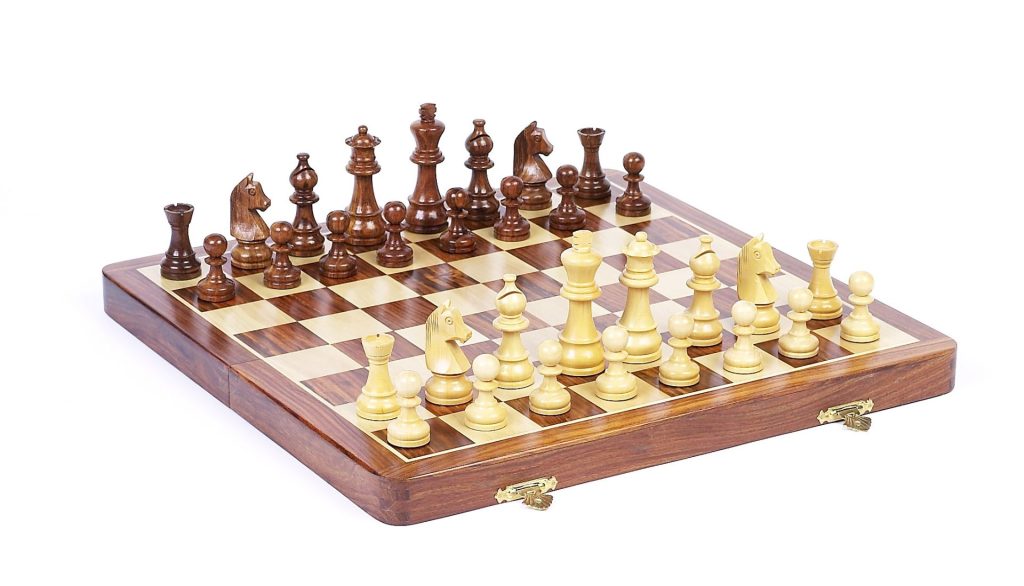 Giant Magnetic Chess Set 16″