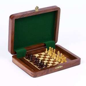 Continuous Magnetic Chess Set