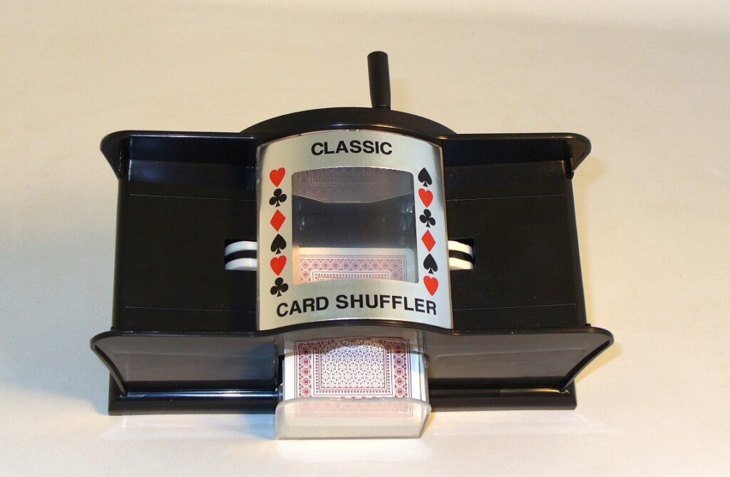 Card Shuffler: Manual Two Decks Capacity