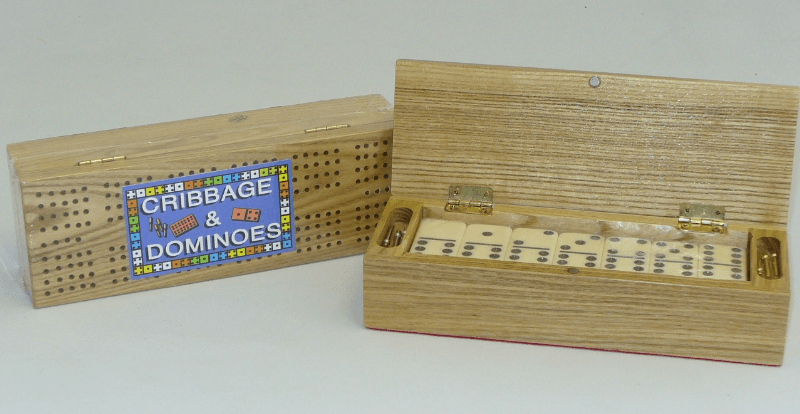 Cribbage Box with Double 6 Dominoes
