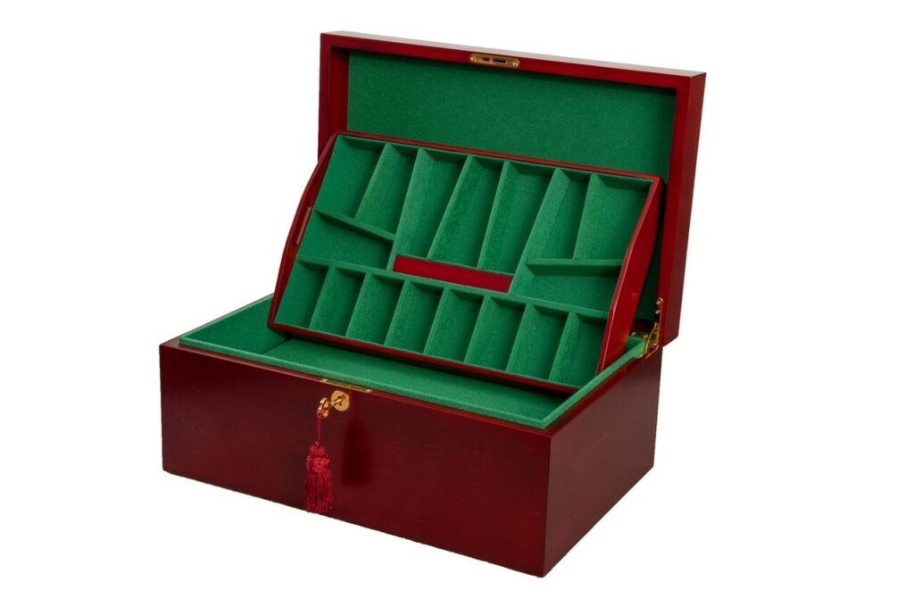 Large Coffer Chess Box Mahogany