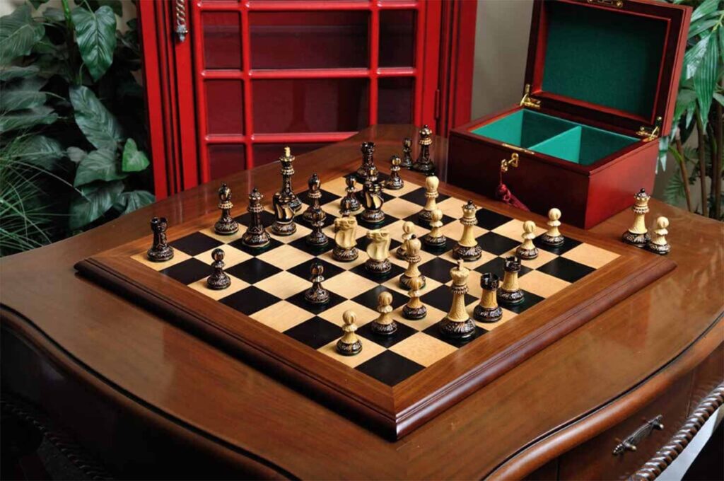 The Burnt Reykjavik II Series Chess Set, Box, & Board