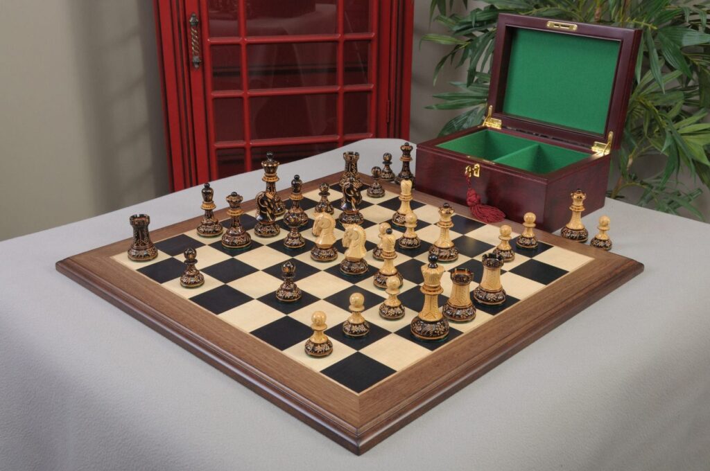 Burnt Dubrovnik Series Chess Set, Box, & Board